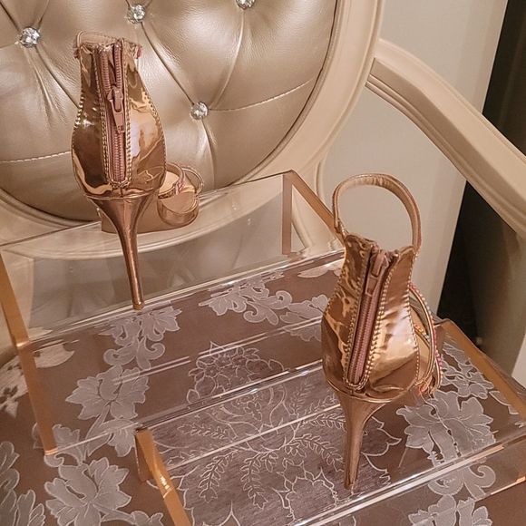 Jubilee Heels - Picture 6 of 6